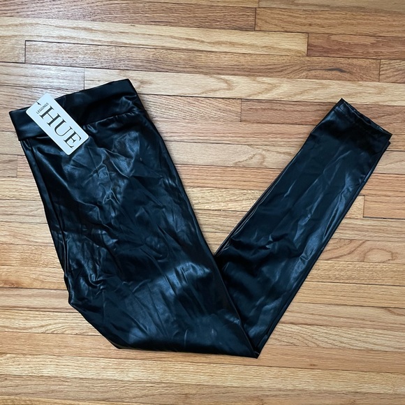 HUE Black Body Gloss Leggings - Picture 8 of 12